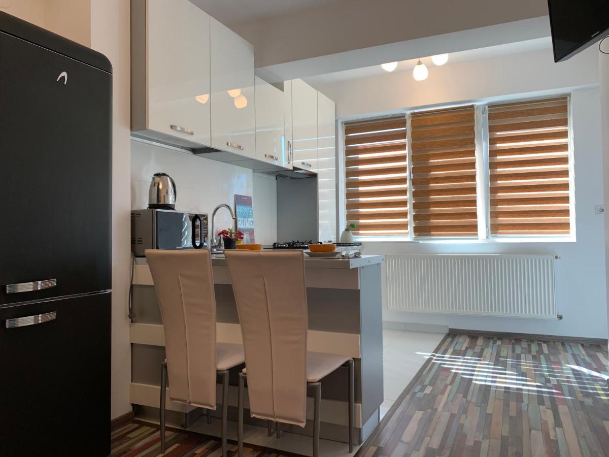 Studios & Apartments Palas By Glam Apartments ヤシ エクステリア 写真