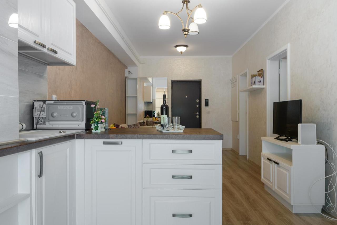 Studios & Apartments Palas By Glam Apartments ヤシ エクステリア 写真