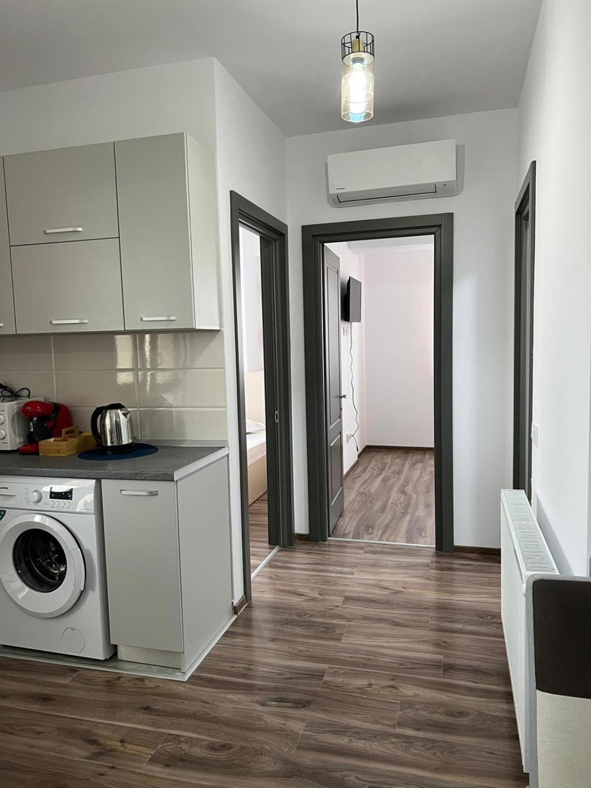 Studios & Apartments Palas By Glam Apartments ヤシ エクステリア 写真