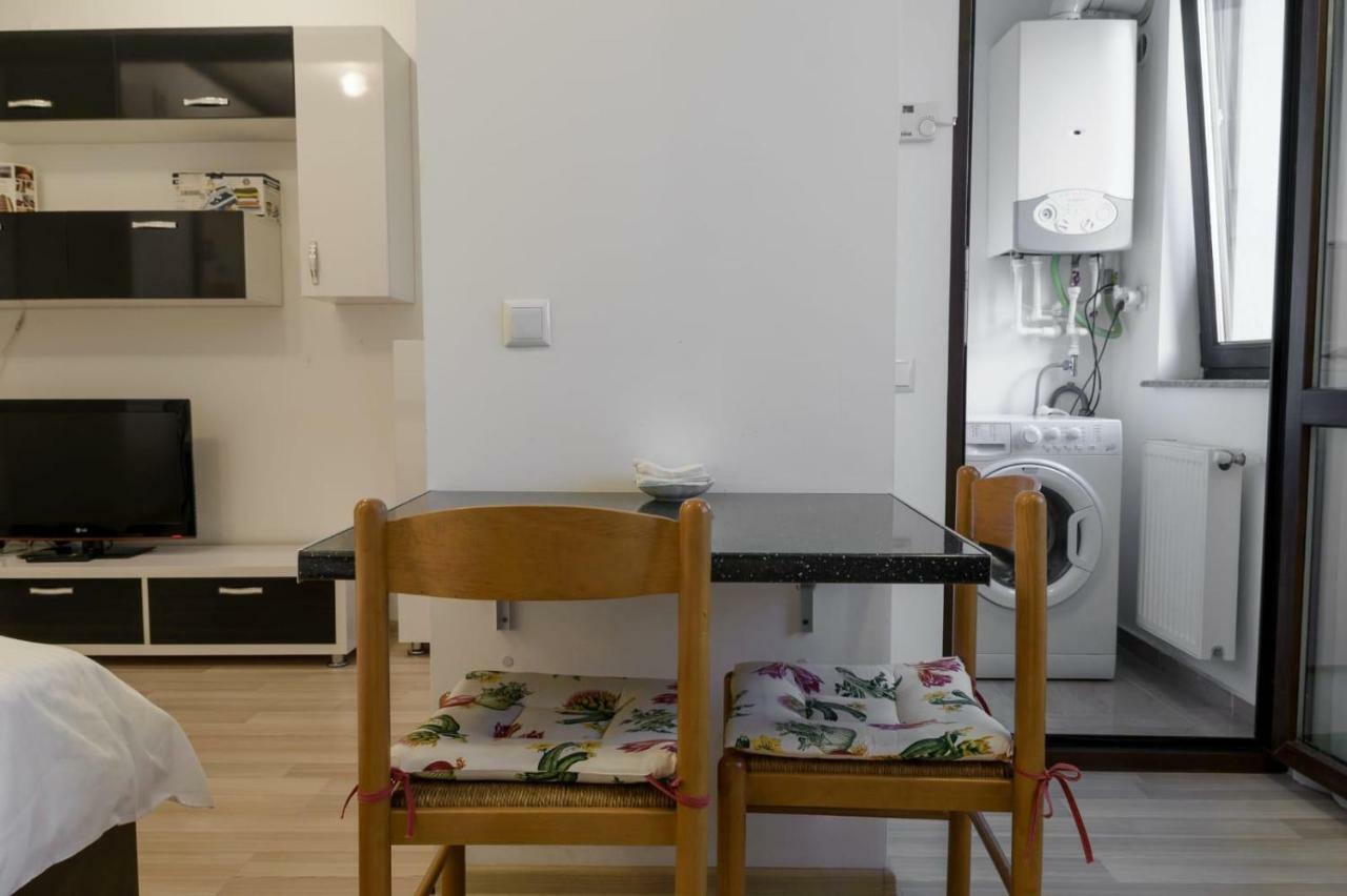 Studios & Apartments Palas By Glam Apartments ヤシ エクステリア 写真